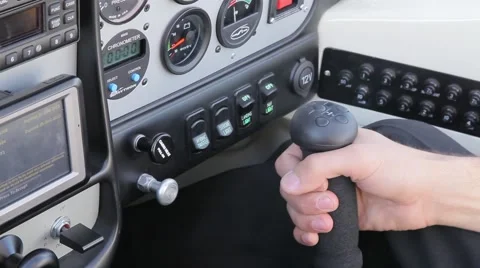 The pilot controls the plane Vidéo 60681390