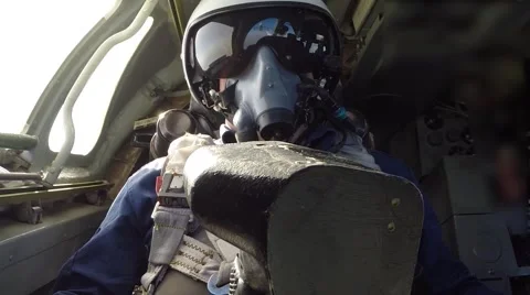 Pilot helmet flying the plane Vidéo 68981990
