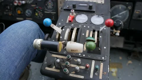 Pilot push thrust lever handle for takeoff a old plane in the cockpit. Video stock 204159181