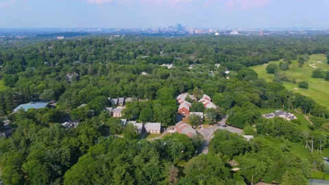 Pine Manor College aerial view, Brookline, MA, USA Vídeos de archivo 166328360