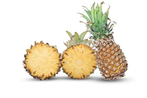 Pineapple ( Ananas comosus ) isolated on white background . Pineapple clipp.. Fotos Stock