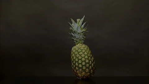 Pineapple exploding, Ultra Slow Motion 動画素材 86584540