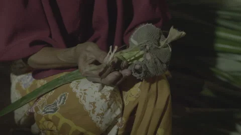 Pineapple leaf fiber separation manually 4 스톡 동영상 167374080