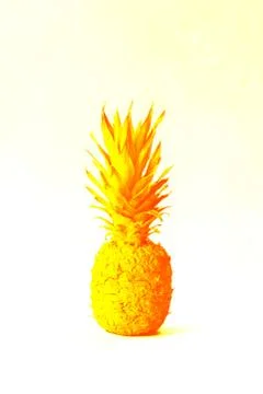 Pineapple in neon light Stock-Fotos