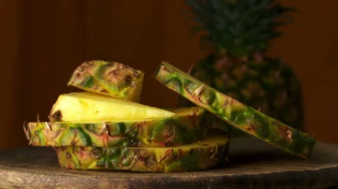 Pineapple sliced Vídeos de archivo 22968062