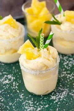 Pineapple soft serve Foto stock