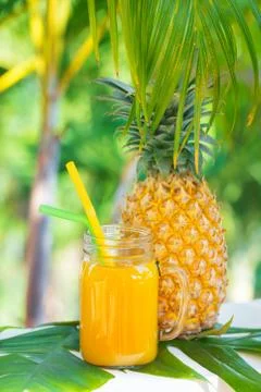 Pineapple tropic fruit summer refreshment smoothie Foto stock