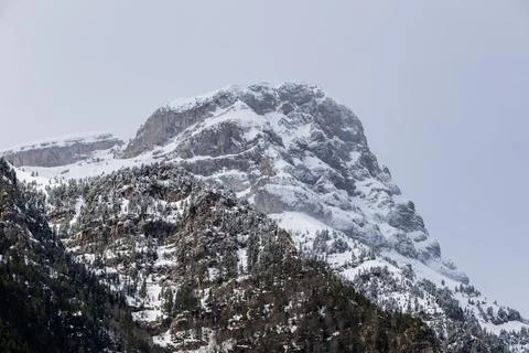 Pineta valley snow covered mountains Ordesa National Park Fotos Stock