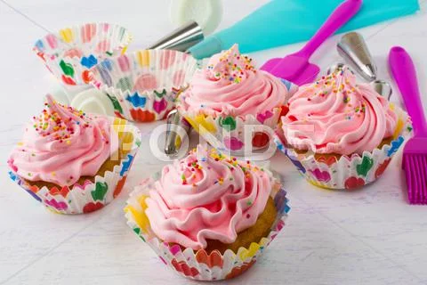 Pink Cupcakes And Cookware