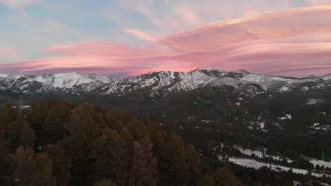 Pink lenticular clouds at sunset Stock-Footage 166567818