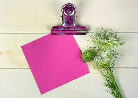 Pink note paper on clipboard Stock Photos