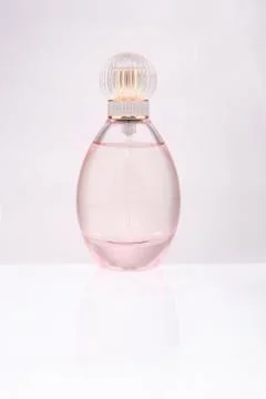 Pink perfume bottle Stock-Fotos