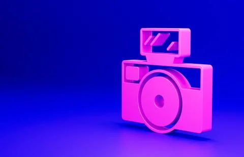 Pink Photo camera with lighting flash icon isolated on blue background. Foto Stock Illustration