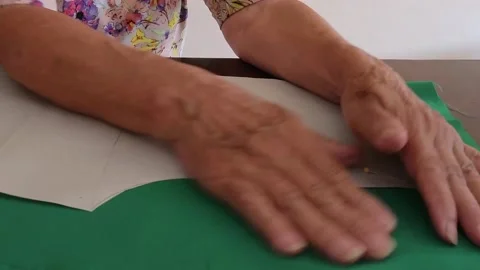 Pinning Sewing Patterns 動画素材 196943975