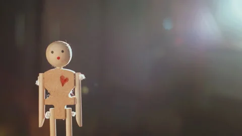 Pinóquio boneco de madeira wood doll Stock Footage