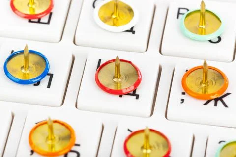 Pins on computer keyboard Pins on computer keyboard - concept background C... Foto stock