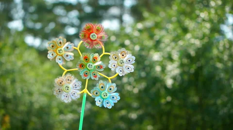 Pinwheel spinning by wind Stock Footage 40725989