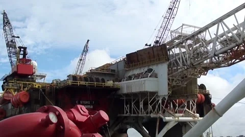 Pipe carrier-sky-0164 库存影片 8689431