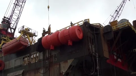 Pipe carrier-work-Audio-0186 库存影片 8689381