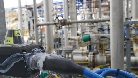 Pipe line in refinery plant 動画素材 76046451
