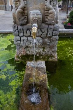 Pipe Open Water, Source Post 스톡 사진