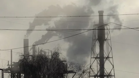 Pipe smoke, oil refining, at sunset (3) 库存影片 45587794