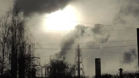 Pipe smoke, oil refining, at sunset (8) Vidéo 45587837