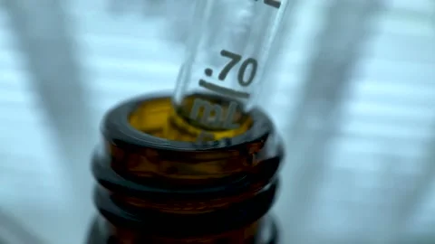 Pipette Stock Footage 139793029