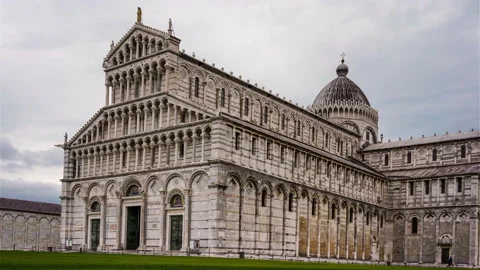 Pisa, Italy, time lapse empty piazza dei miracoli 動画素材 131984265