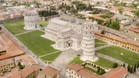 Pisa op de Piazza dei Miracoli v4 Video stock 241143646