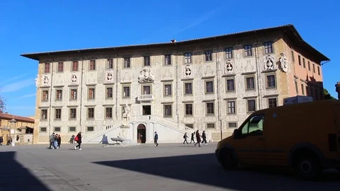 Pisa, Piazza dei Cavalieri and Scuola Normale Superiore University 動画素材 122761358