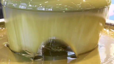 Pistachio cream flows smoothly Vídeos de archivo 316831781