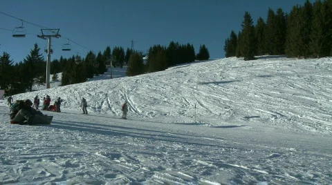 Piste skiing Stock Footage 303671