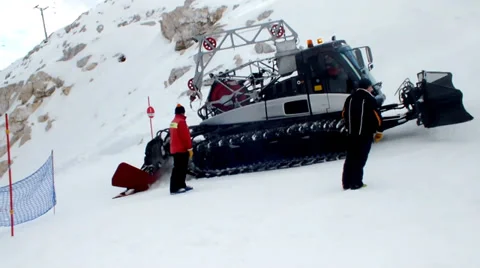 Piste Snow Machine Stock-Footage 37186956