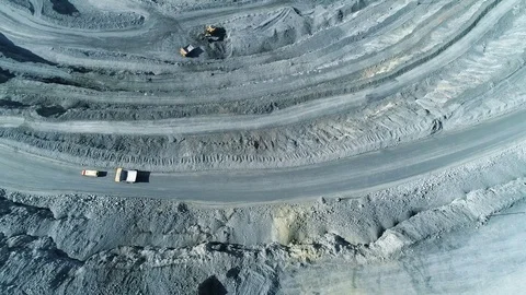 Pit on open-pit mining of minerals in Russia, Siberia Video stock 103317662