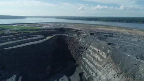 Pit on open-pit mining of minerals in Russia, Siberia Video stock 103366210