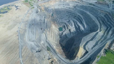 Pit on open-pit mining of minerals in Russia, Siberia Video stock 103425283