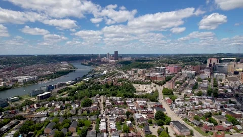 Pittsburgh cityscape skyline Located at the confluence of the Allegheny, Mo.. Stock Footage 283855255