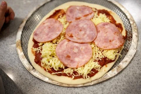 Pizza baking master class for children. Children's birthday. 스톡 사진