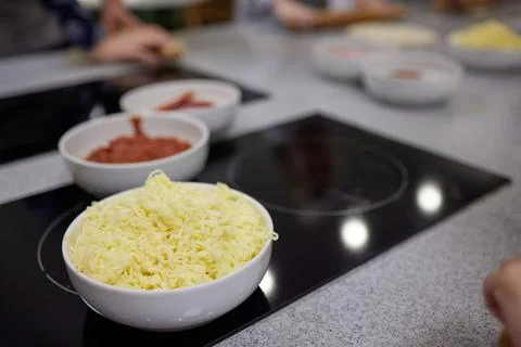 Pizza baking master class for children. Children's birthday. 스톡 사진