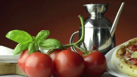 Pizza con pomodoro Video stock 76211485