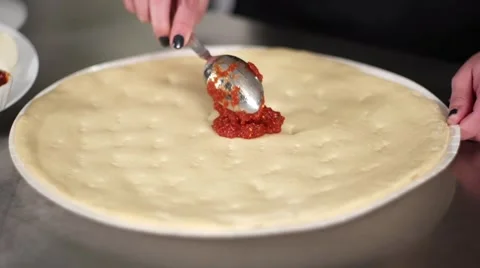 Pizza crust sauce Video stock 51687280