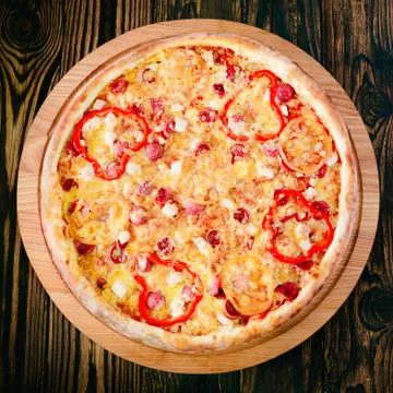 Pizza on a cutting board Foto stock