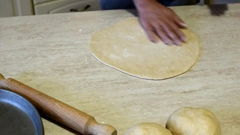 Pizza dough kneading Vidéo 76999914