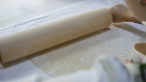 Pizza dough preparation Stock-Footage 105398637