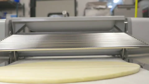 Pizza dough roller Vidéo 160504328