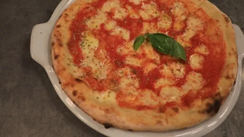 Pizza Stock-Footage 99952208