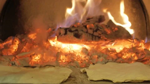 Pizza oven flames Vídeos de archivo 146828761
