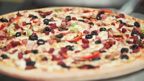 Pizza in the oven. Stock Footage 132617922