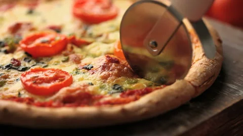 Pizza slicing Stock Footage 5089903